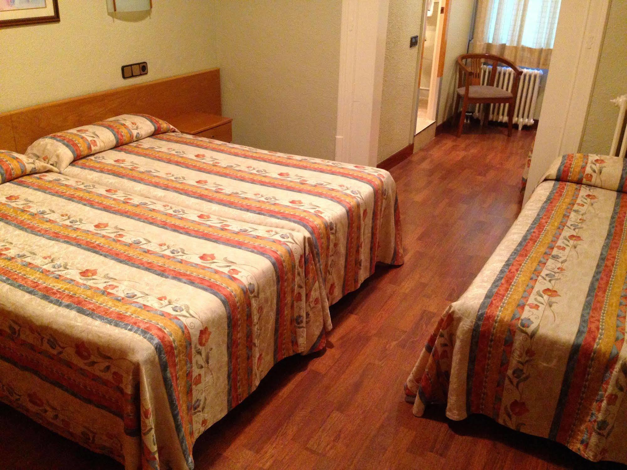 Pelayo Deluxe Apartments Barcelone Extérieur photo